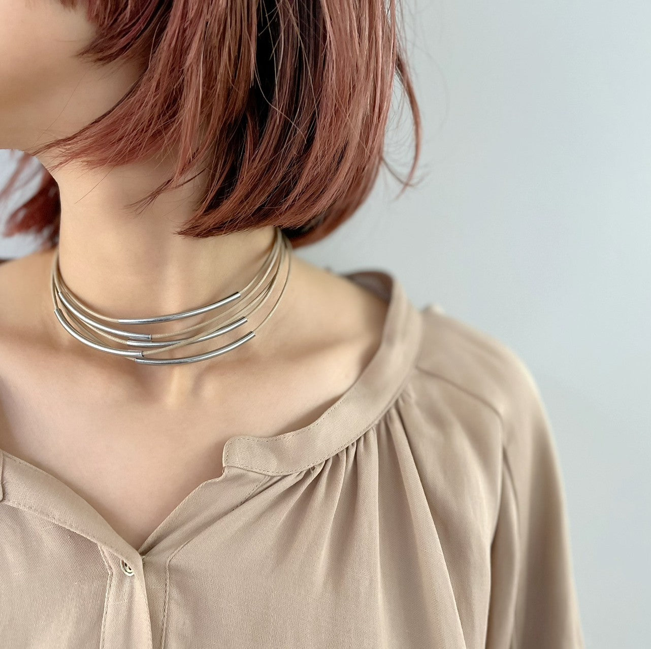 520215 Five layer Choker – MANA